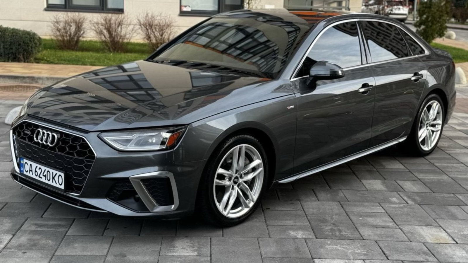 AUDI A4 QUATTRO